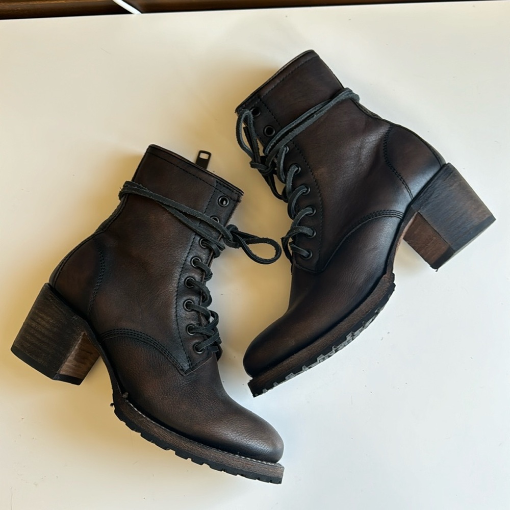 Freebird Boots